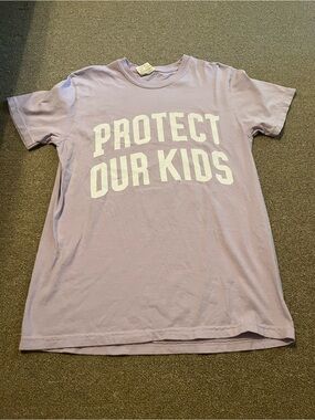 Gildan Lilac 'PROTECT OUR KIDS' Graphic Tee